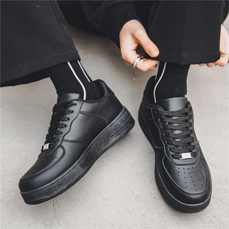 Men's breathable black shoes men's sneakers pure black work non-slip autumn 2026