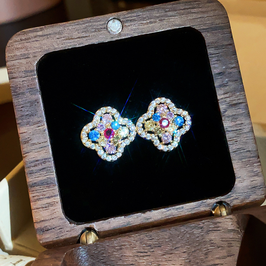 Zircon flower pendant earrings, light luxury high-end earrings with a unique design, versatile and niche ear accessories - view 8