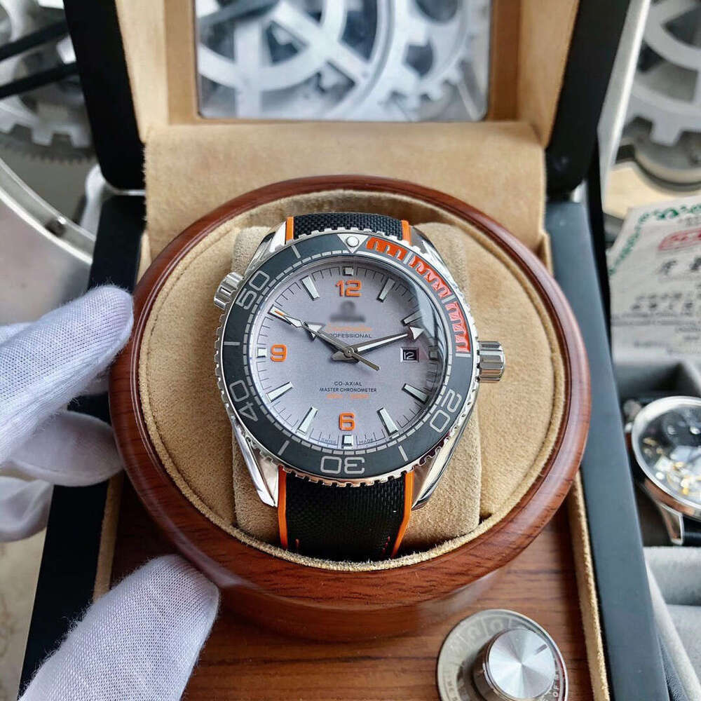 Mens omgs Watches Fashion Designer Stainless Steel Automatic Mechanical Watches Black Blue Rubber Strap Stainless Steel Man OME Wristwatches Sports Wristwatch