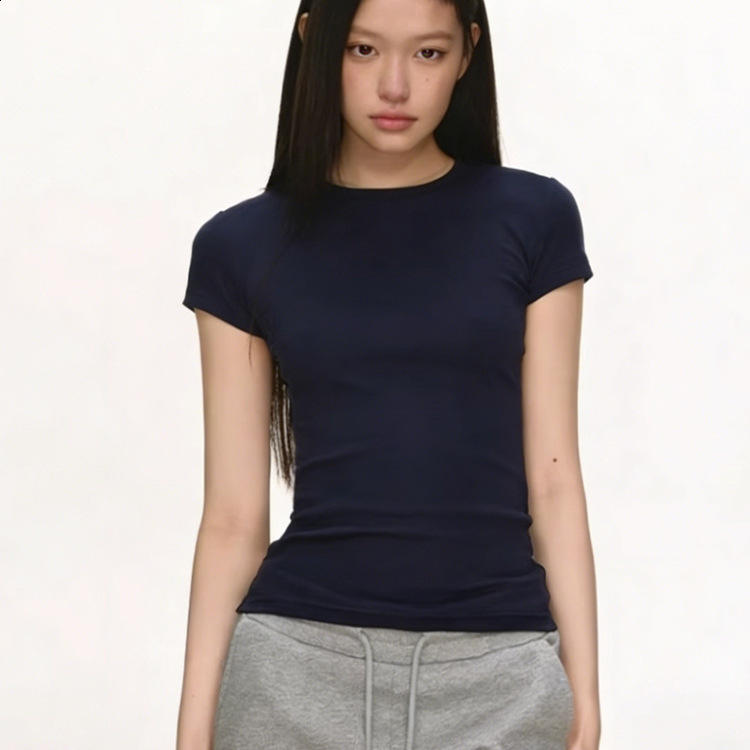 Navy blue round-neck regular-shoulder short-sleeve T-shirt for women summer 2026 style simple and versatile slim-fit flattering trendy top 240812