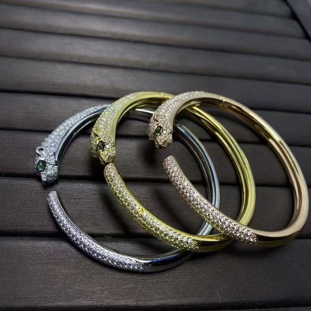 Brand designer European and American leopard print couple headband and bracelet, fashionable ladies, luxurious high-end birthday gift with original cloth bag