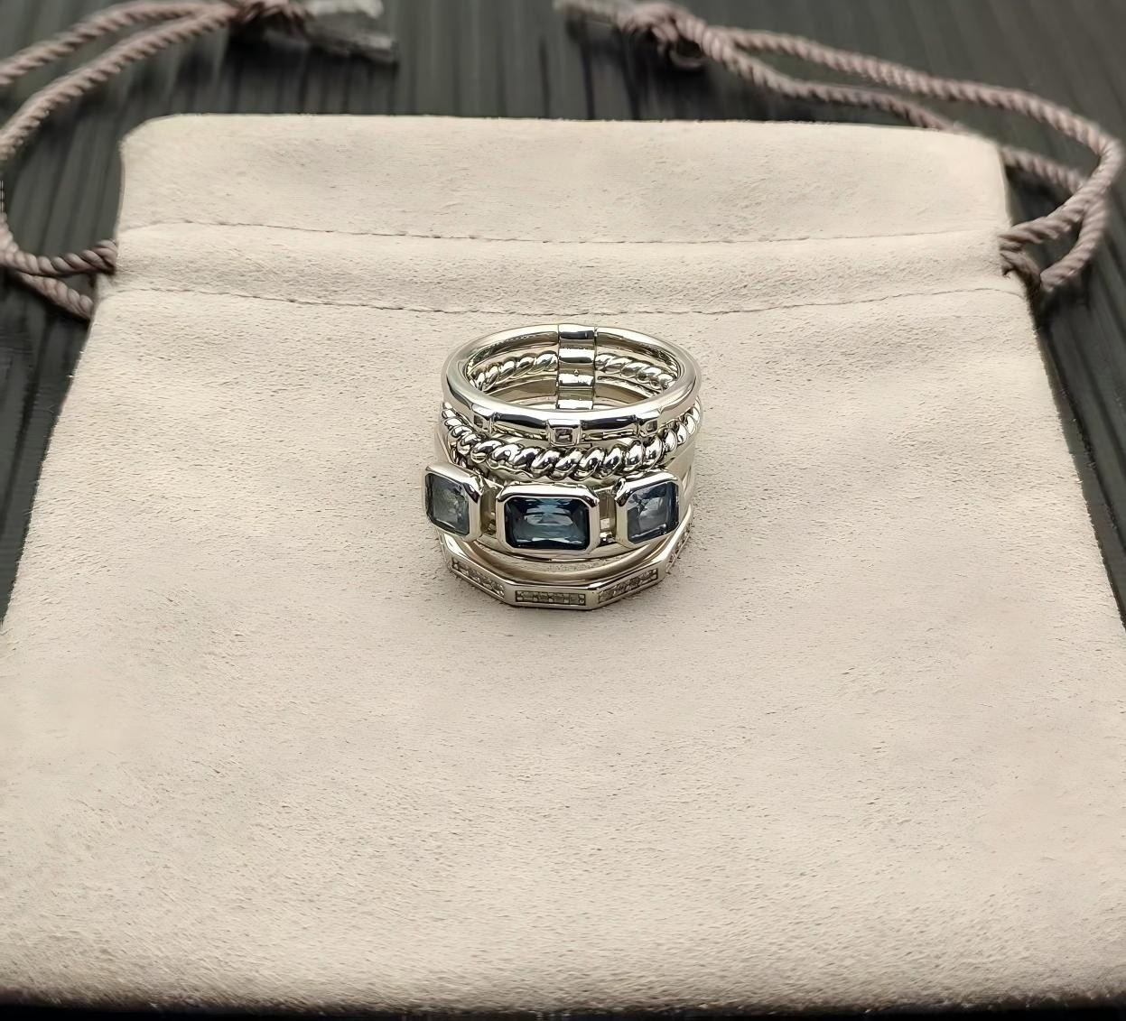 2026 New 925 Sterling Silver Christmas New Jewelry Retro Couple Trend Fashion Simple Spiral Design Crystal Ring for Men and Women To Wear