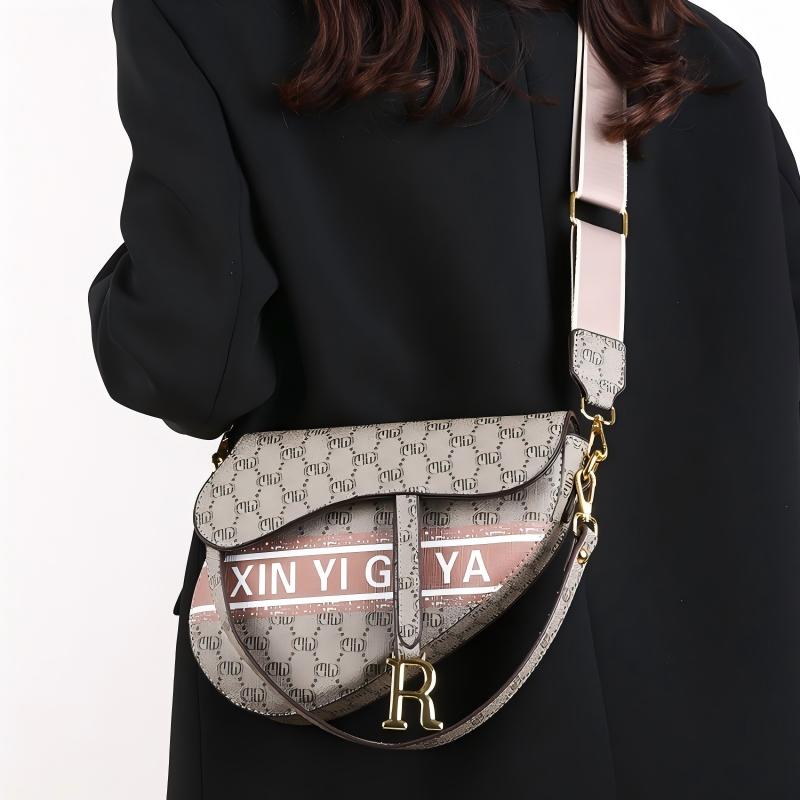 Light Luxury 2026 New Designer Saddle Bag Trendy Cross Body Versatile Fashion Printed Handheld Shoulder Bag for Women