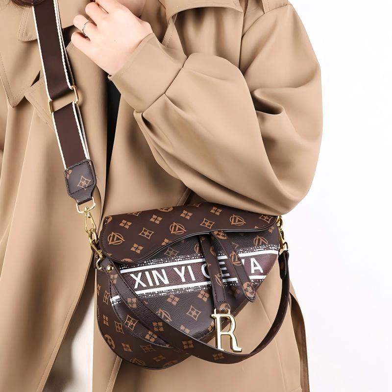 Light Luxury 2026 New Designer Saddle Bag Trendy Cross Body Versatile Fashion Printed Handheld Shoulder Bag for Women