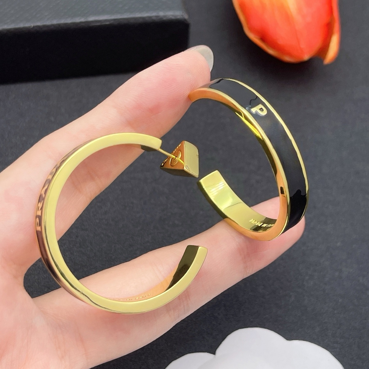 18K Gold Plated Triangle Designer Hoop Women Letter Geometric Luxury Women Earrings Wedding Jewelry