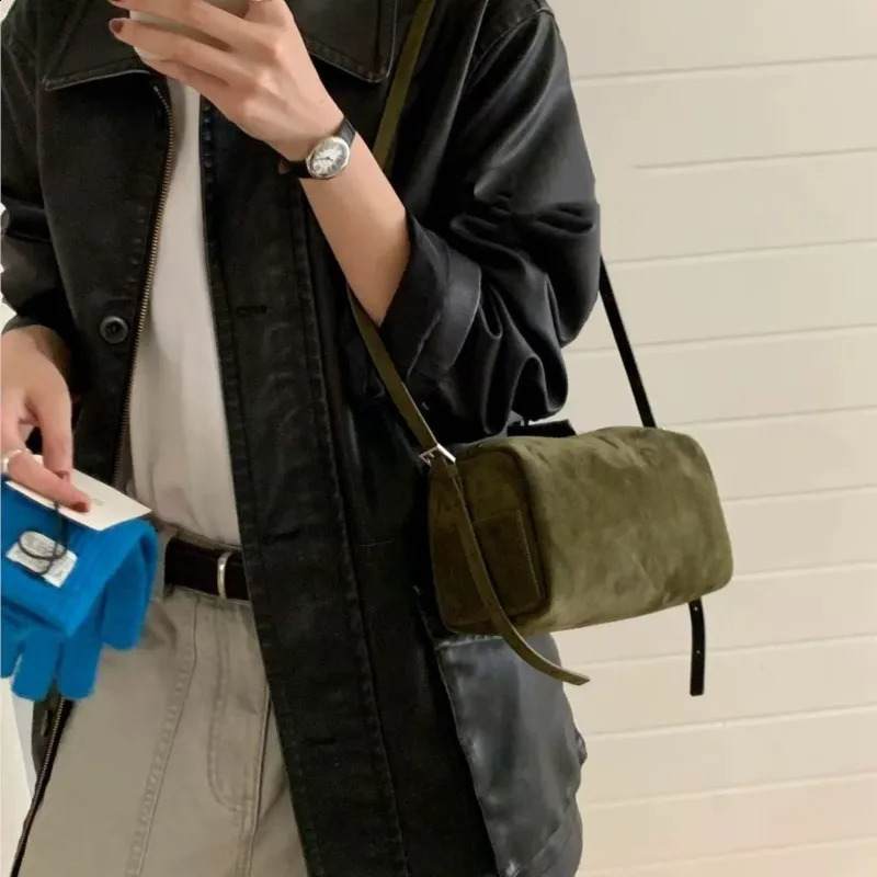 Korean Retro Green Pillow Handbag Women Suede Large Capacity Shoulder Bag Ladies Commute Versatile Crossbody Bag Chic Winter 260609 - view 7
