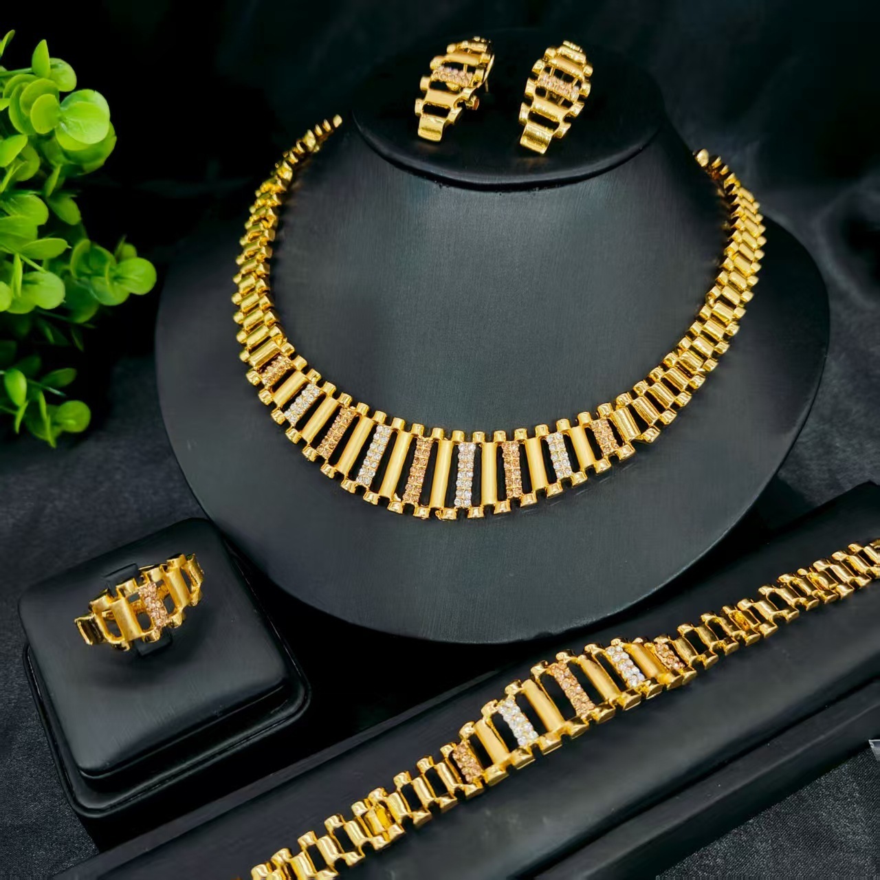 New hot-selling necklace earrings bracelet ring jewelry set watch strap bridal wedding accessories250618