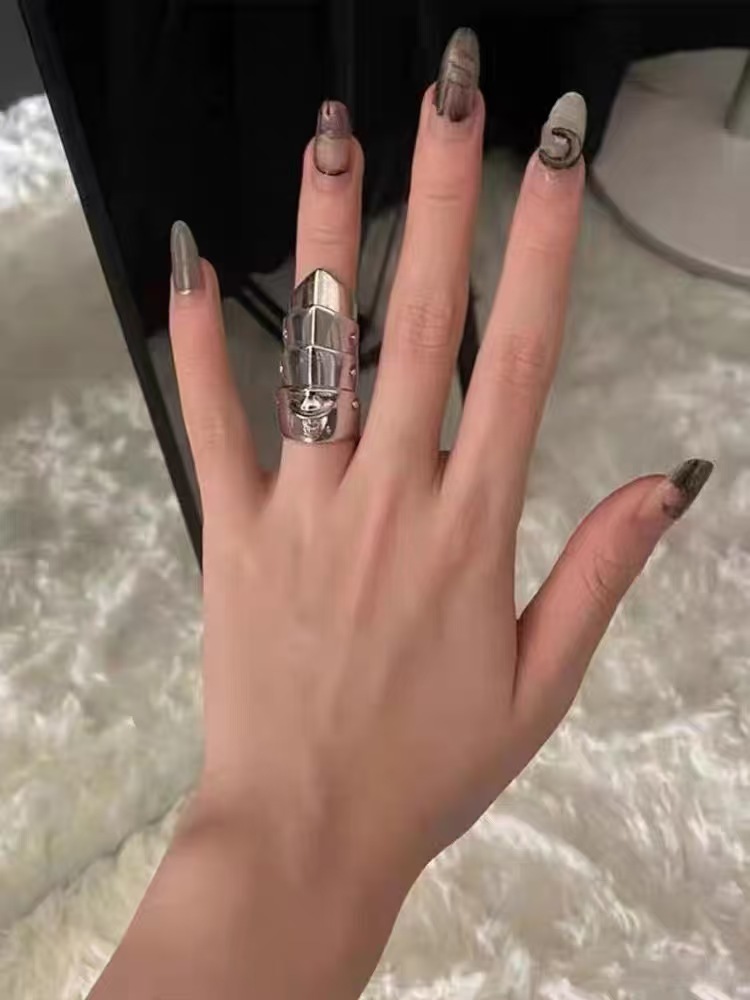 High end designer armor ring, Queen Dowager Saturn, antique emblem armor, women's joint ring wholesale - view 5