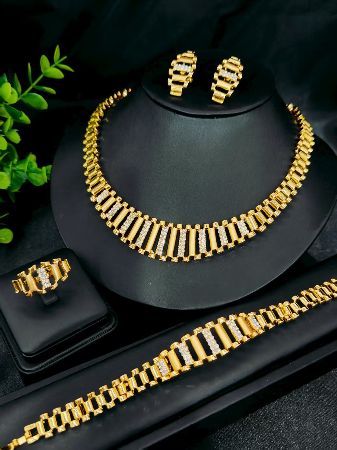 New hot-selling necklace earrings bracelet ring jewelry set watch strap bridal wedding accessories250618