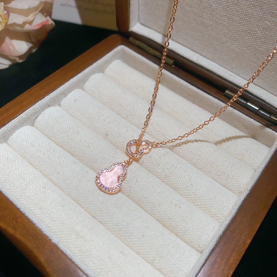 Fortune Gourd Mother-of-Pearl Necklace Accessory for Women, Summer Clavicle Chain, Light Luxury Niche Design, High-End Neck Chain Jewelry - view 7