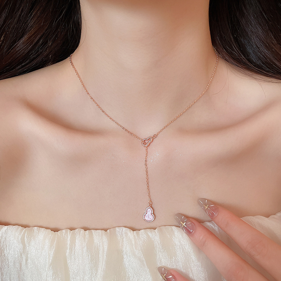 Fortune Gourd Mother-of-Pearl Necklace Accessory for Women, Summer Clavicle Chain, Light Luxury Niche Design, High-End Neck Chain Jewelry - view 6