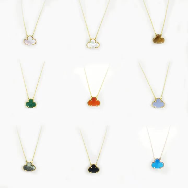 Brand designer classic high-quality lucky clover necklace pendant collarbone red agate white mother of pearl with original cloth bag as a gift