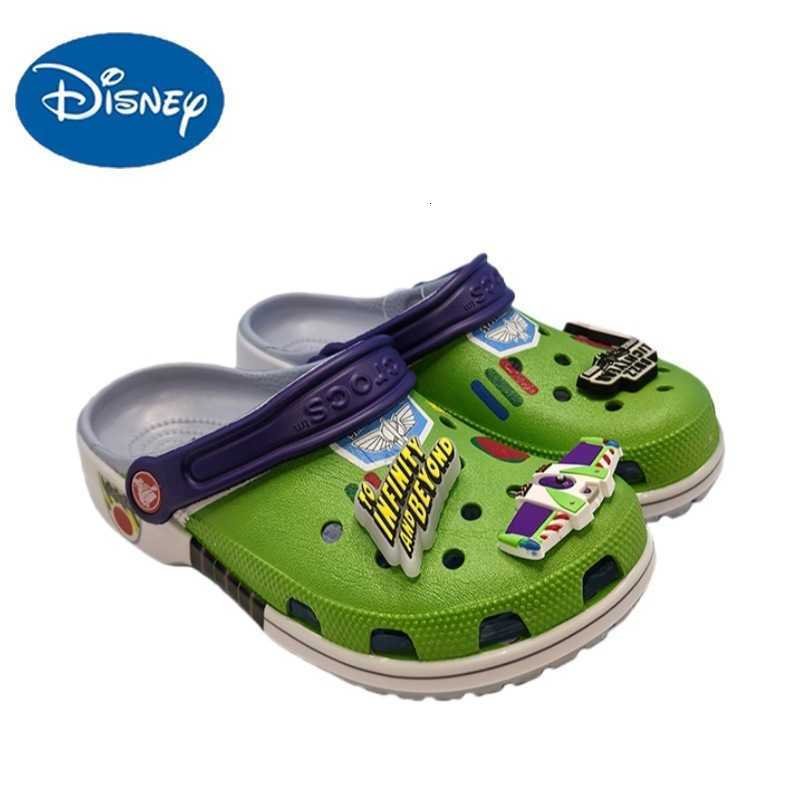 Disney cartoon co-branded Buzz Lightyear childrens clogs non-slip unisex parent-child casual beach sandals L260611