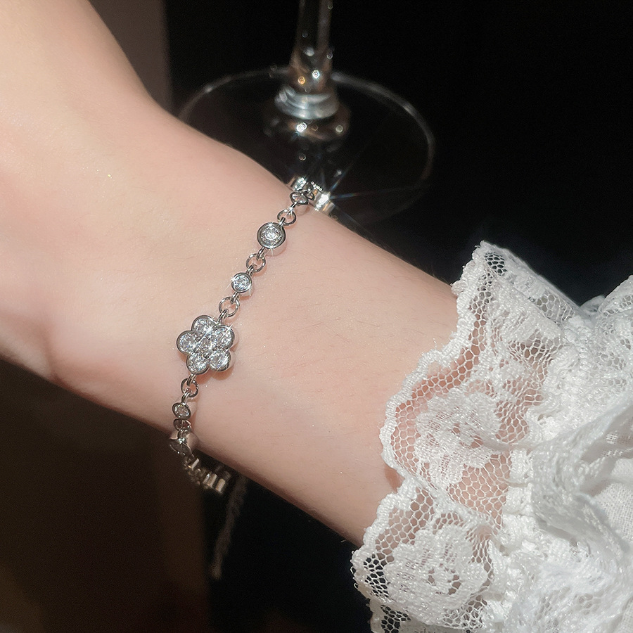 Korean-style ultra-shiny full-diamond floral bracelet ring set, niche light luxury with a high-end feel, versatile and stylish ins-style jewelry - view 3