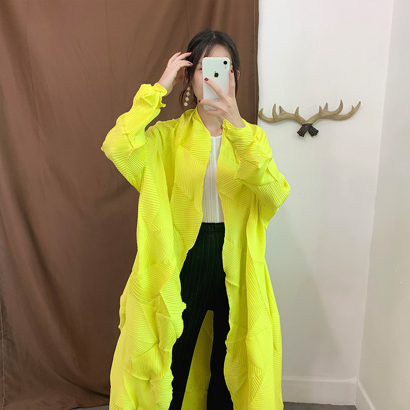 GVUW Pleated V Neck Trench Coat Women Full Sleeve Loose Medium Long Solid Color Versatile Spring 2024 Clothing 17G5341 240725