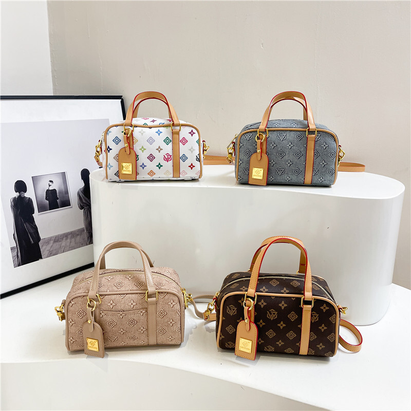 Luxury Shoulder Bags Minimally designed handbag for daily commuting and leisure single shoulder womens bag free shipping - view 4
