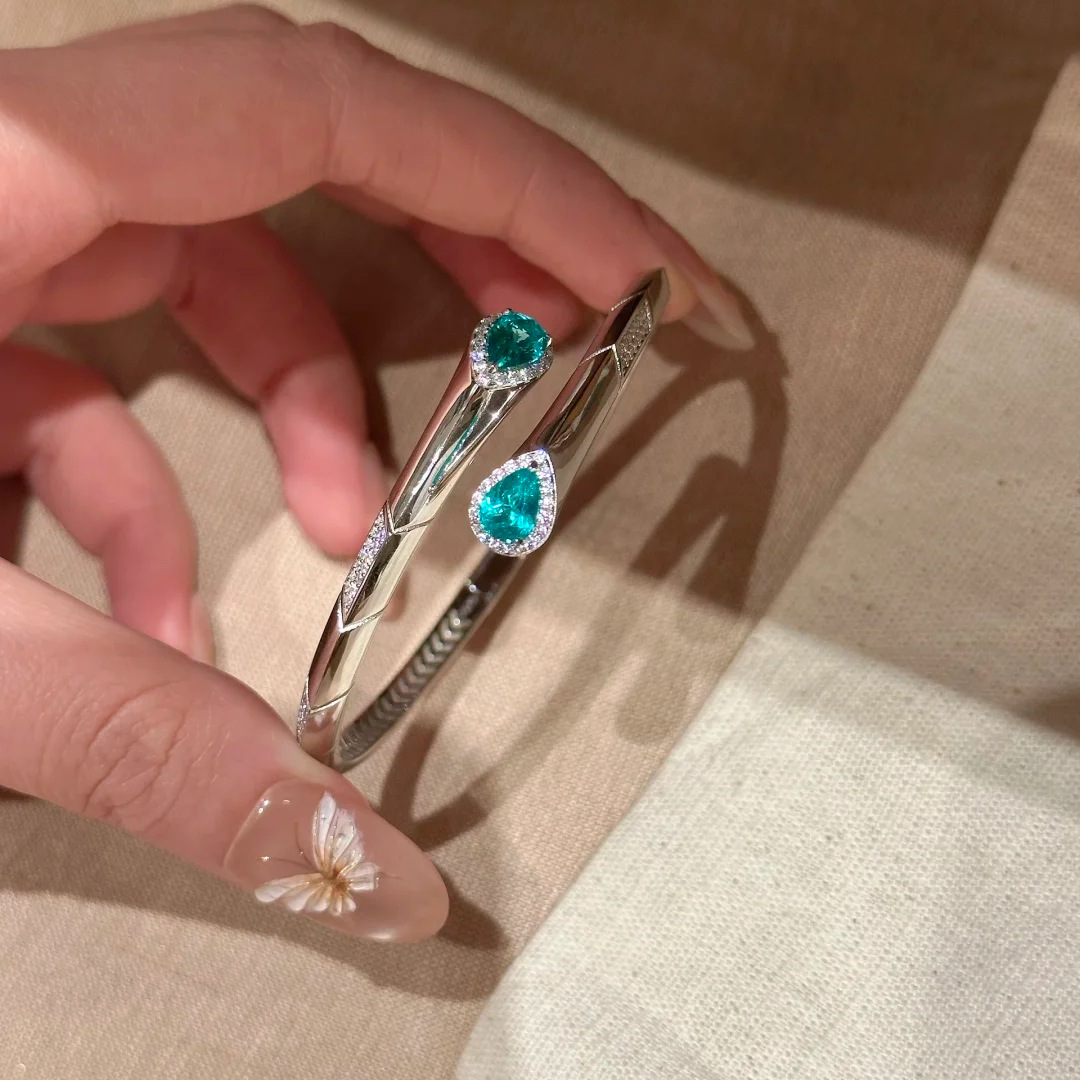Super Shiny Zircon Blue Teardrop Open Bracelet, Light Luxury High-End Feel, Niche Design, Elegant Luxurious Jewelry - view 3