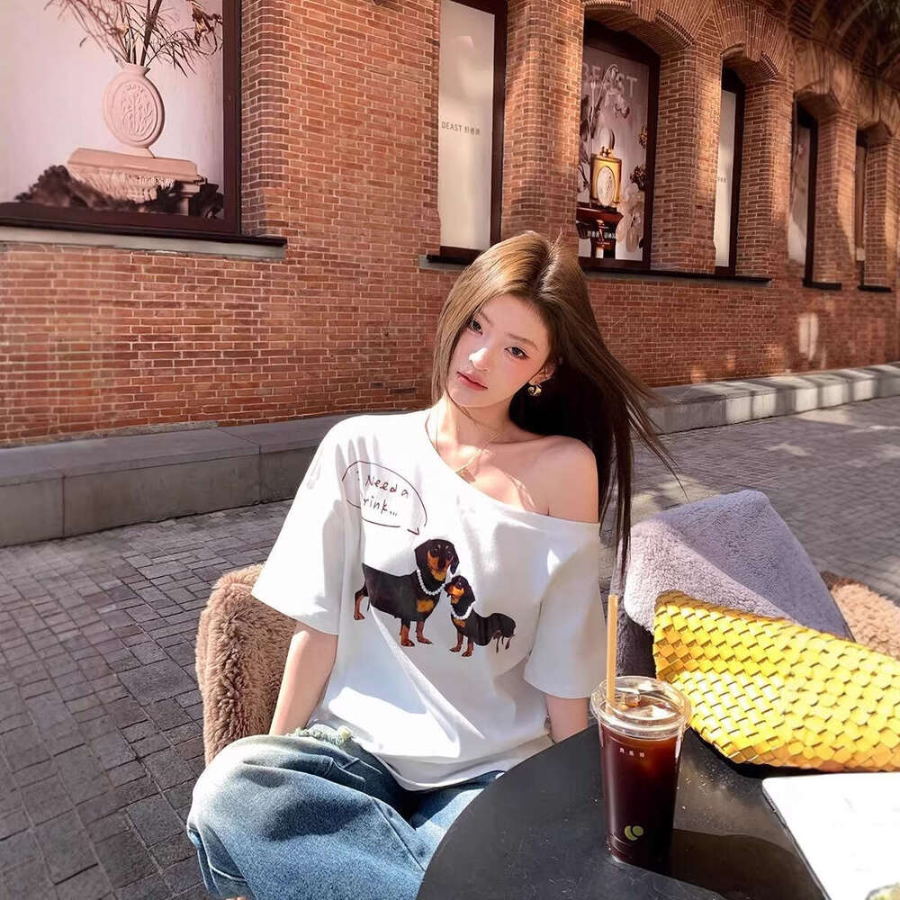 Women's Dachshund T-Shirt, Summer One-Shoulder Top with Loose Batwing Short Sleeves, 100% Cotton Applique Animal Graphic, Casual Everyday Wear for Dog