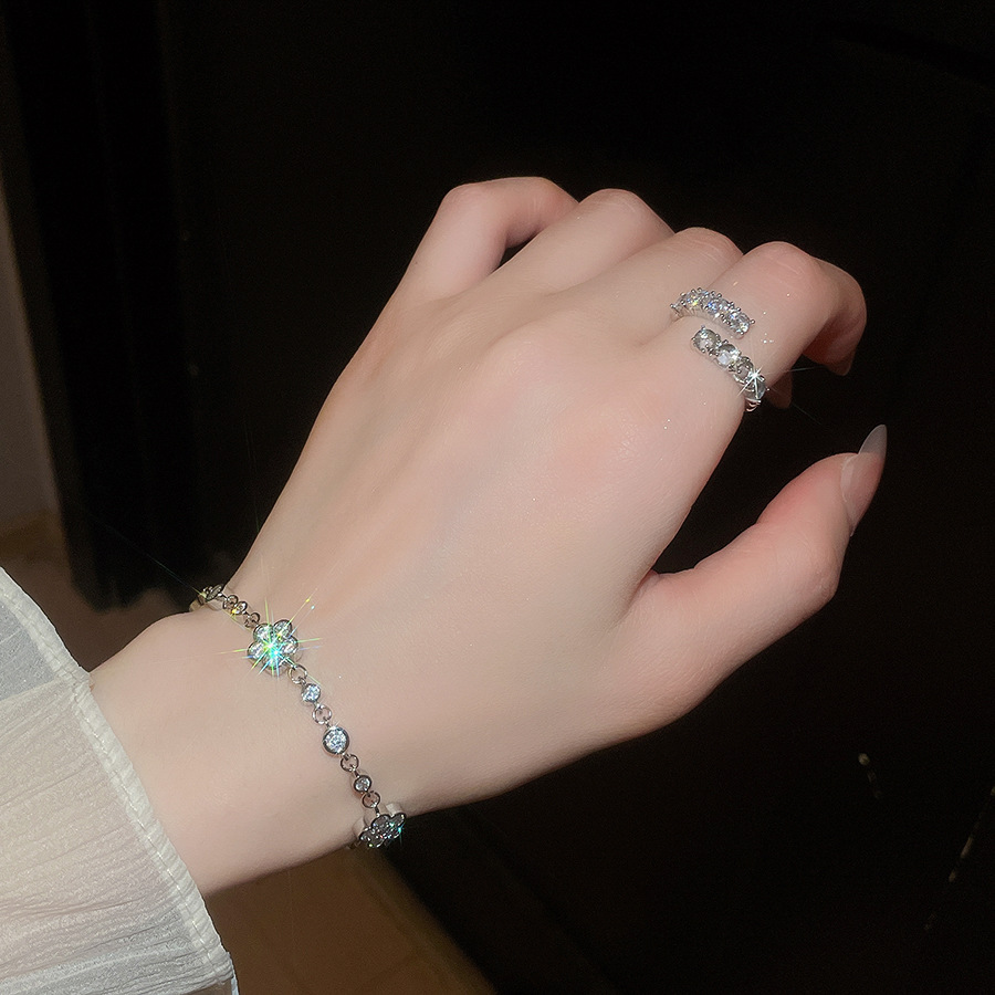 Korean-style ultra-shiny full-diamond floral bracelet ring set, niche light luxury with a high-end feel, versatile and stylish ins-style jewelry - view 4