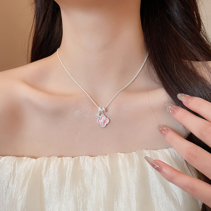Summer Fresh Pink Lucky Flower Pendant Necklace, Light Luxury Niche Collarbone Chain, Simple Sweet Versatile Choker - view 5
