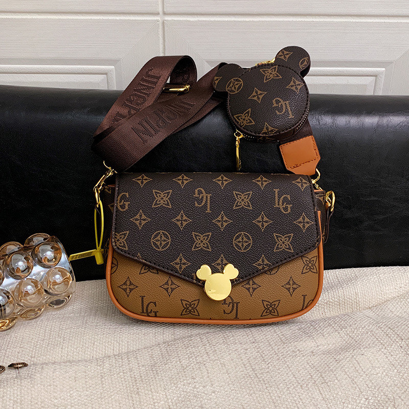 Free shipping fashionable women's bag 2026 new trend retro high-end shoulder bag commuting versatile portable crossbody bag