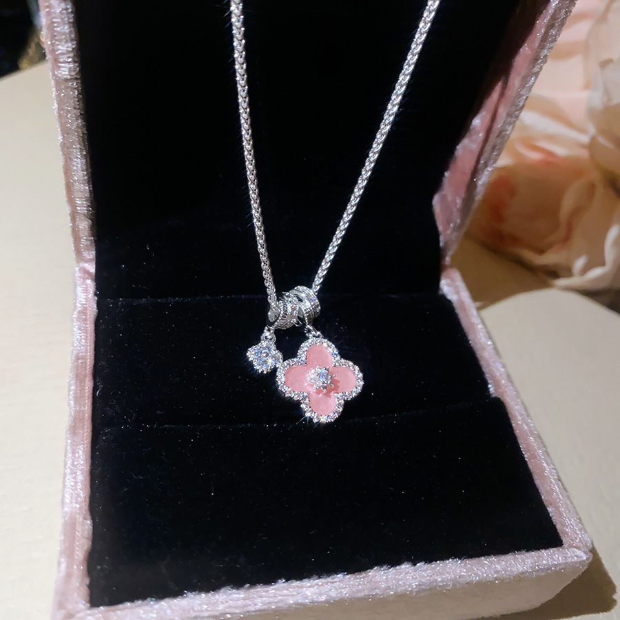 Summer Fresh Pink Lucky Flower Pendant Necklace, Light Luxury Niche Collarbone Chain, Simple Sweet Versatile Choker - view 6