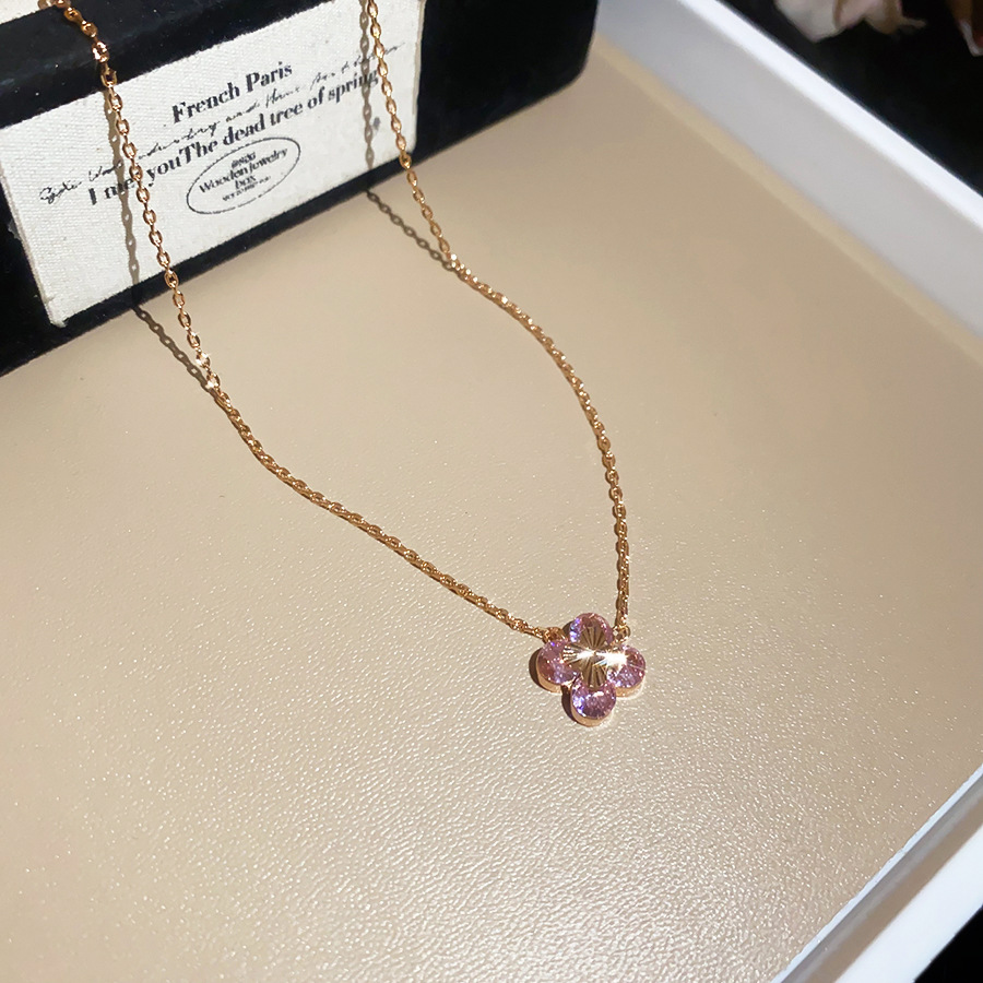 French-style four-leaf clover cherry blossom pink mother-of-pearl bracelet, necklace, and earring set, niche high-end clavicle chain fashion accessory - view 7