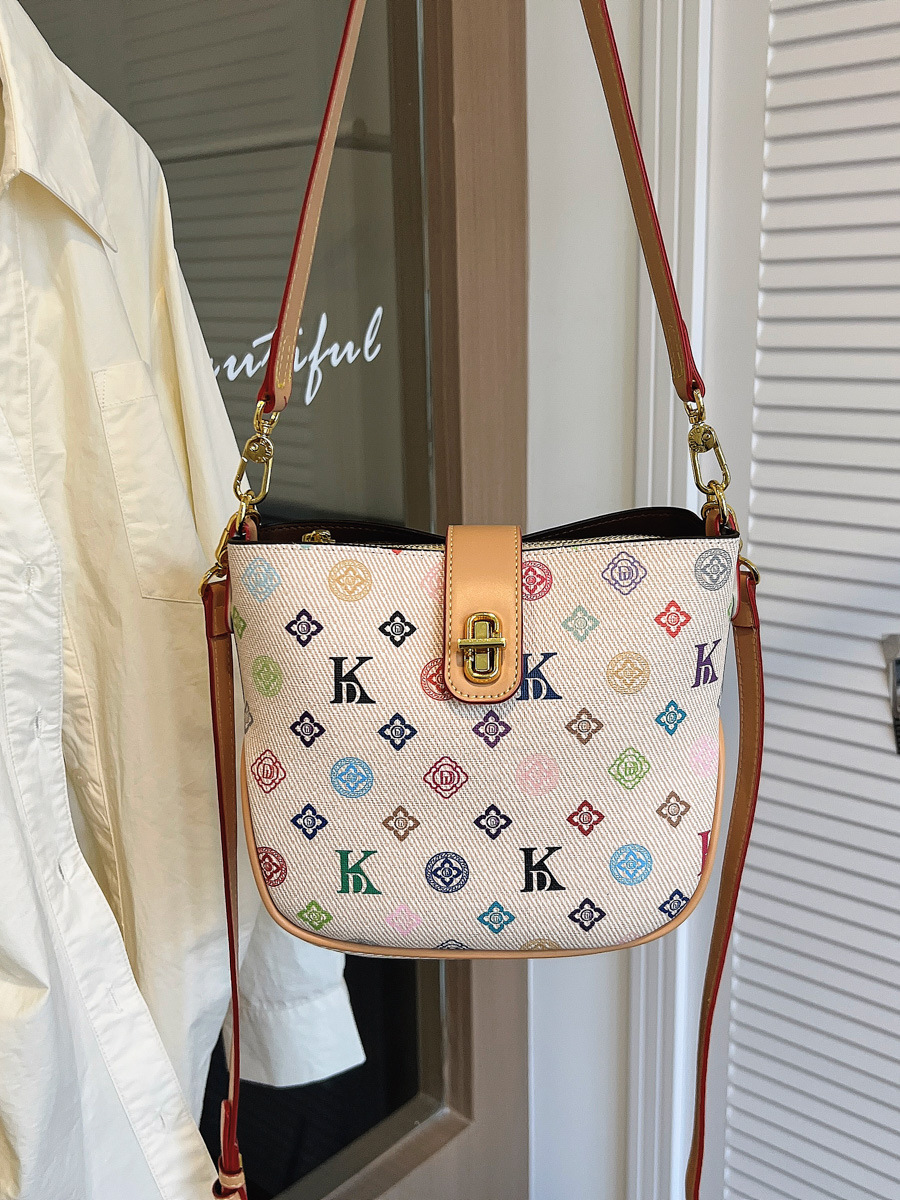 New Fashion Bag Letter Old Flower Lock Hand Carry Shoulder Diagonal Cross Bag Underarm Bag All Match Female 2026