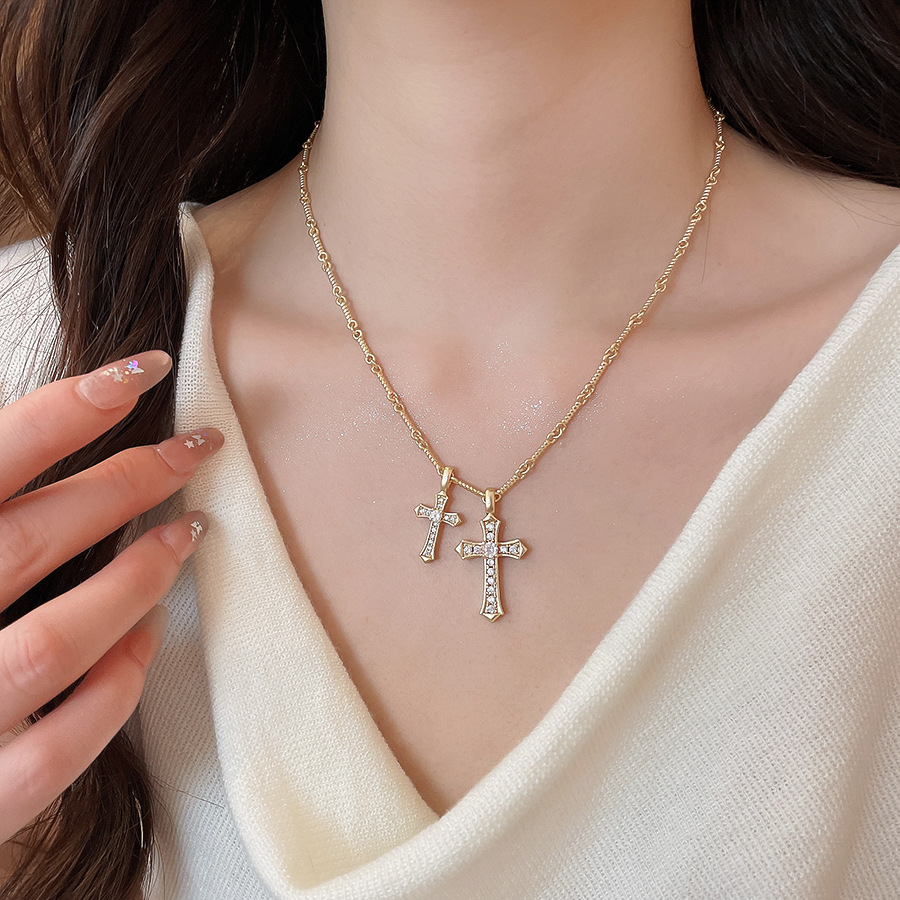 Vintage super shiny zircon cross necklace, fashionable light luxury collarbone chain, niche design choker for women - view 3