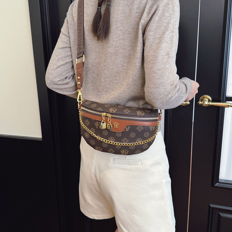 High end wide strap crescent bag 2026s new retro print design womens chest bag shoulder bag crossbody bag free shipping