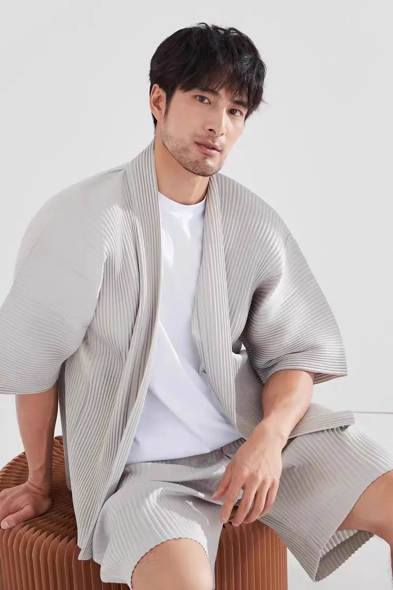 TOP QUALITY ISSEYS MIYAKES Pleated Half Sleeve Suit Dojo Summer Loose Large Size Short Sleeve Jacket 260612 - view 5