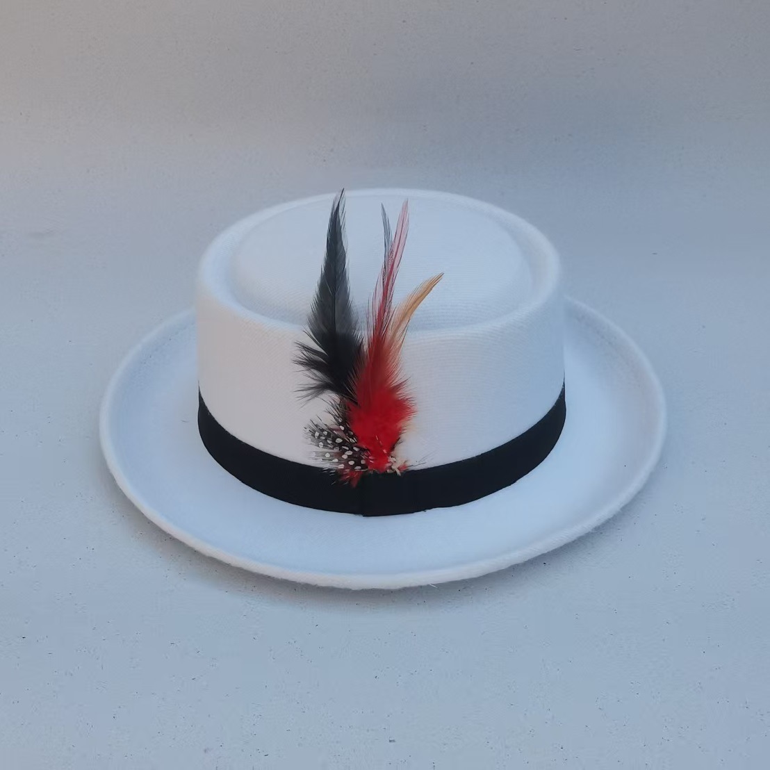 Mens Hat 100% Wool Fedora Hat Neutral Top Display Mens Bowling Hat Black Red Magic Hat Presidential Hat Feather Accessories 241018 ww