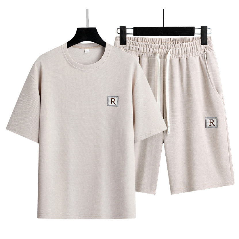 New Fashion design 2026 Summer New Men's Casual Sportswear Set, 2 Piece Loose Fit Short Sleeve T-Shirt & Shorts