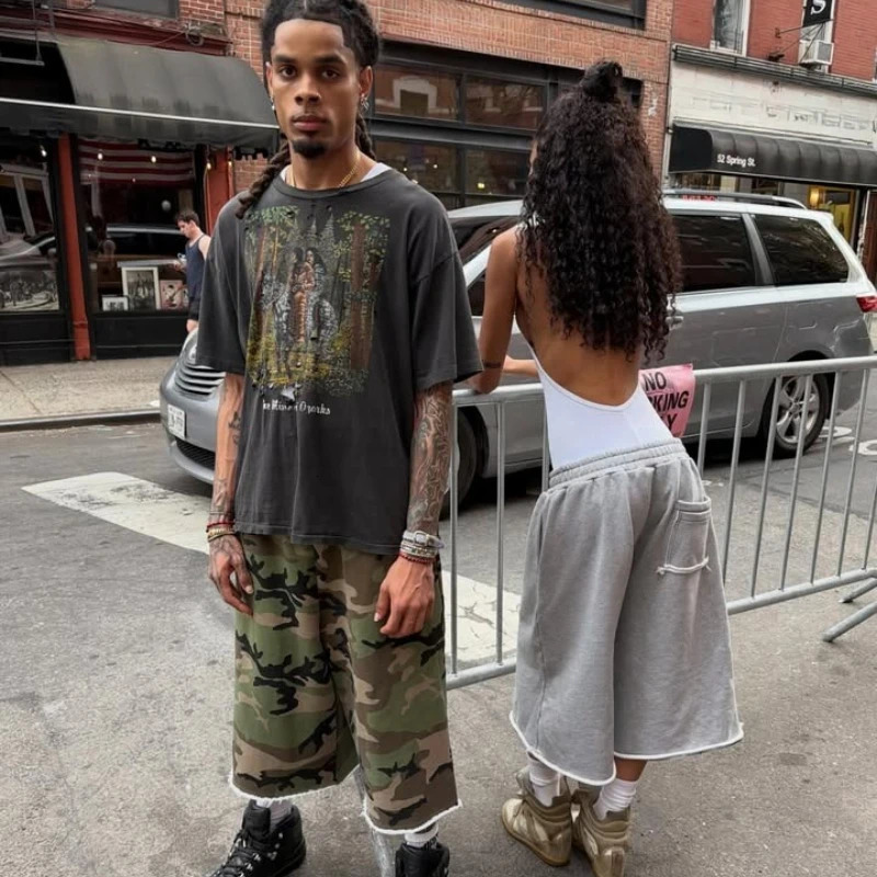 Camouflage Baggy Sweat Shorts Y2K Streetwear Raw Edge Patch Pocket Elastic Waist Loose Casual Wide Leg Shorts for Men Women 260613 - view 6