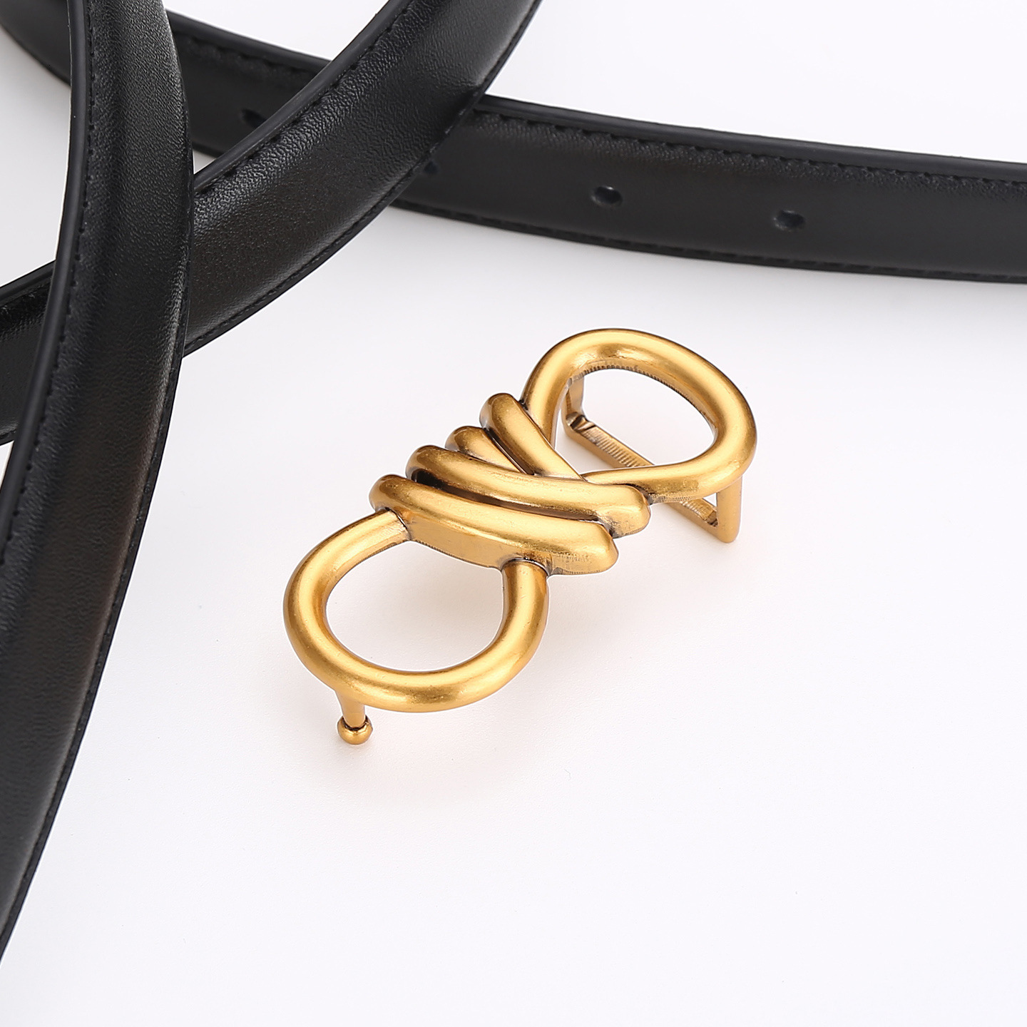 Designer Women Genuine Leather Belt Luxury Gold Metal Buckle Fashion Brand Multi Color All Match Business Commute Jeans Dress Pants Decorative Casual 