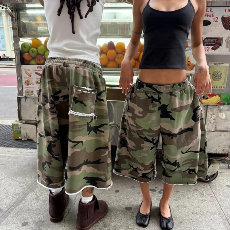 Camouflage Baggy Sweat Shorts Y2K Streetwear Raw Edge Patch Pocket Elastic Waist Loose Casual Wide Leg Shorts for Men Women 260613 - view 7