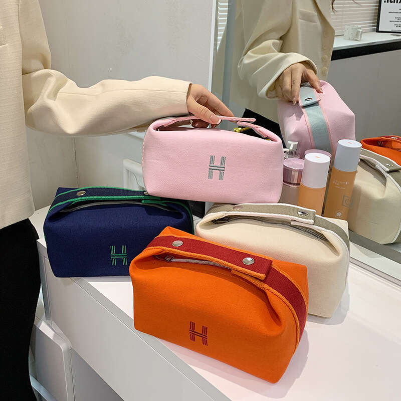 2026 New Korean Style Canvas Cosmetic Bag Large Capacity Travel Toiletry Organizer with Handle - view 3