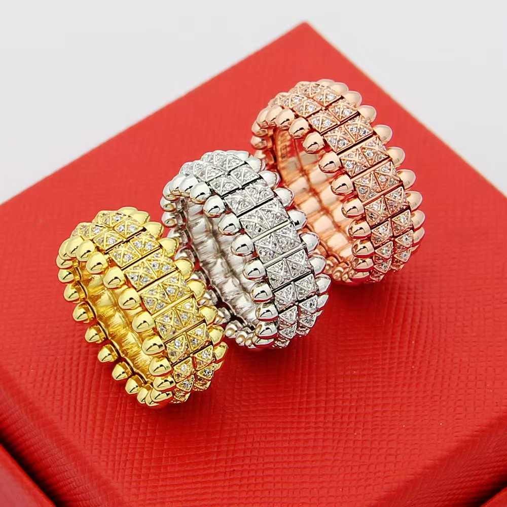 Senior Designer Double Row Bullet Head Full Diamond Rivet Gear Card Brand Ring Couple Punk Wind Belt Diamond Ring Comes with Original Bag Gift