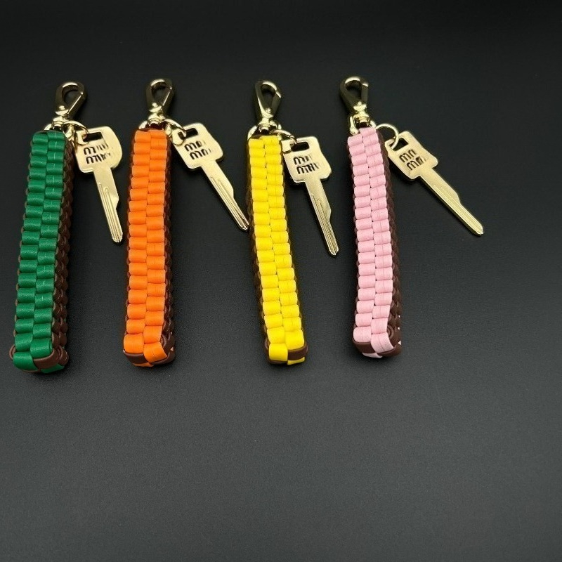 Ins Style Keychain PendantDesigner Leather Keychain ColorfulWovenDesignSuitable forVariousDailyBagAccessories