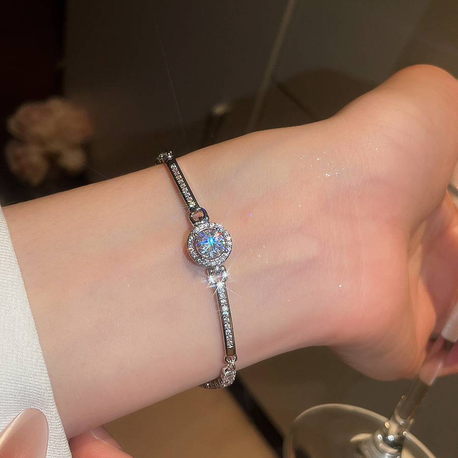 Vintage super shiny zircon round bracelet for women, light luxury high-end feel, niche fashion jewelry wholesale - view 5