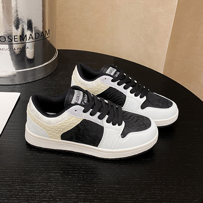 Free Shipping 2026 Designer Shoes Breathable Flat Skate Sneakers 2026 New, Street Style Casual Sport Shoes for Men & Women