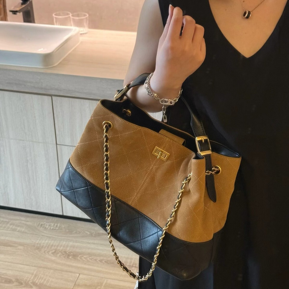 Women Two Tone Suede Leather Bucket Bag Quilted Chain Crossbody Handbag Gold Turn Lock Top Handle Large Capacity Shoulder Tote Purse - view 4