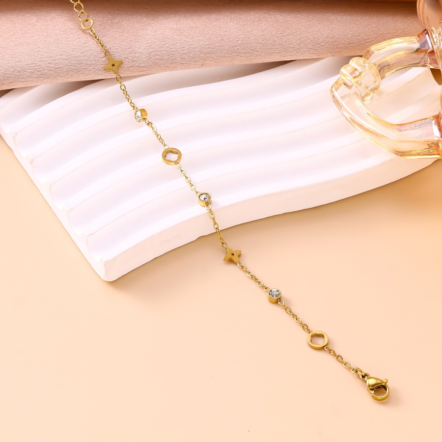 French-style light luxury diamond-embellished hollow four-leaf clover titanium steel bracelet for women - view 4