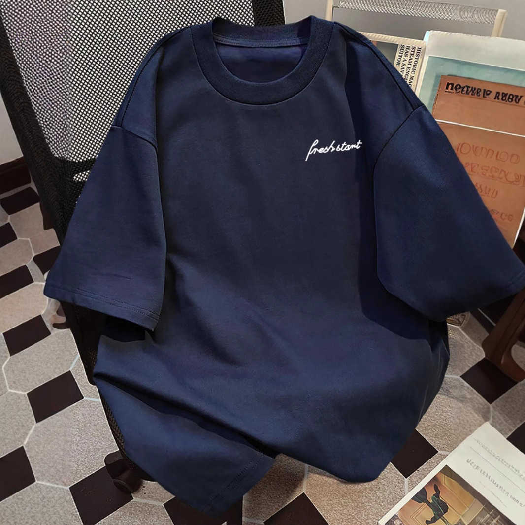 Chic and cool spring-summer couple's vintage Hong Kong-style casual T-shirt with trendy lettering, loose-fit short sleeve design X260616