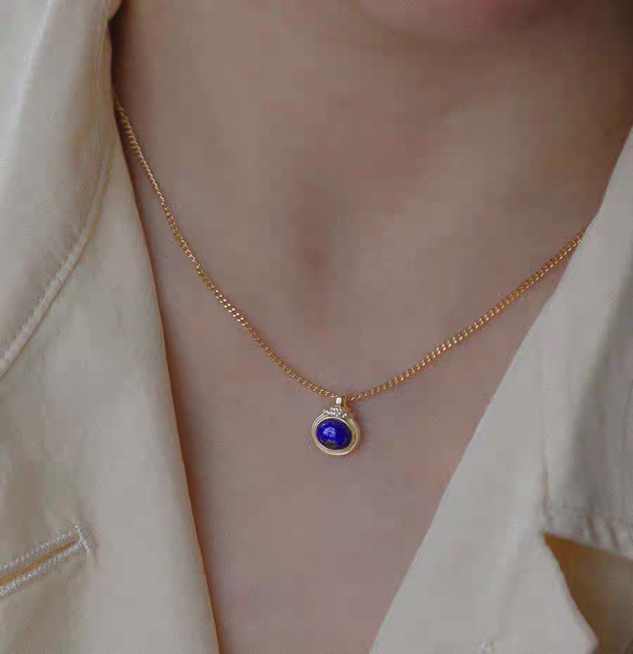 Roman past Natural Lapis Lazuli Pendant Necklace for Women Fashionable Retro Small Size Quality Copper Material Jewelry Jewelry Wholesale - view 3