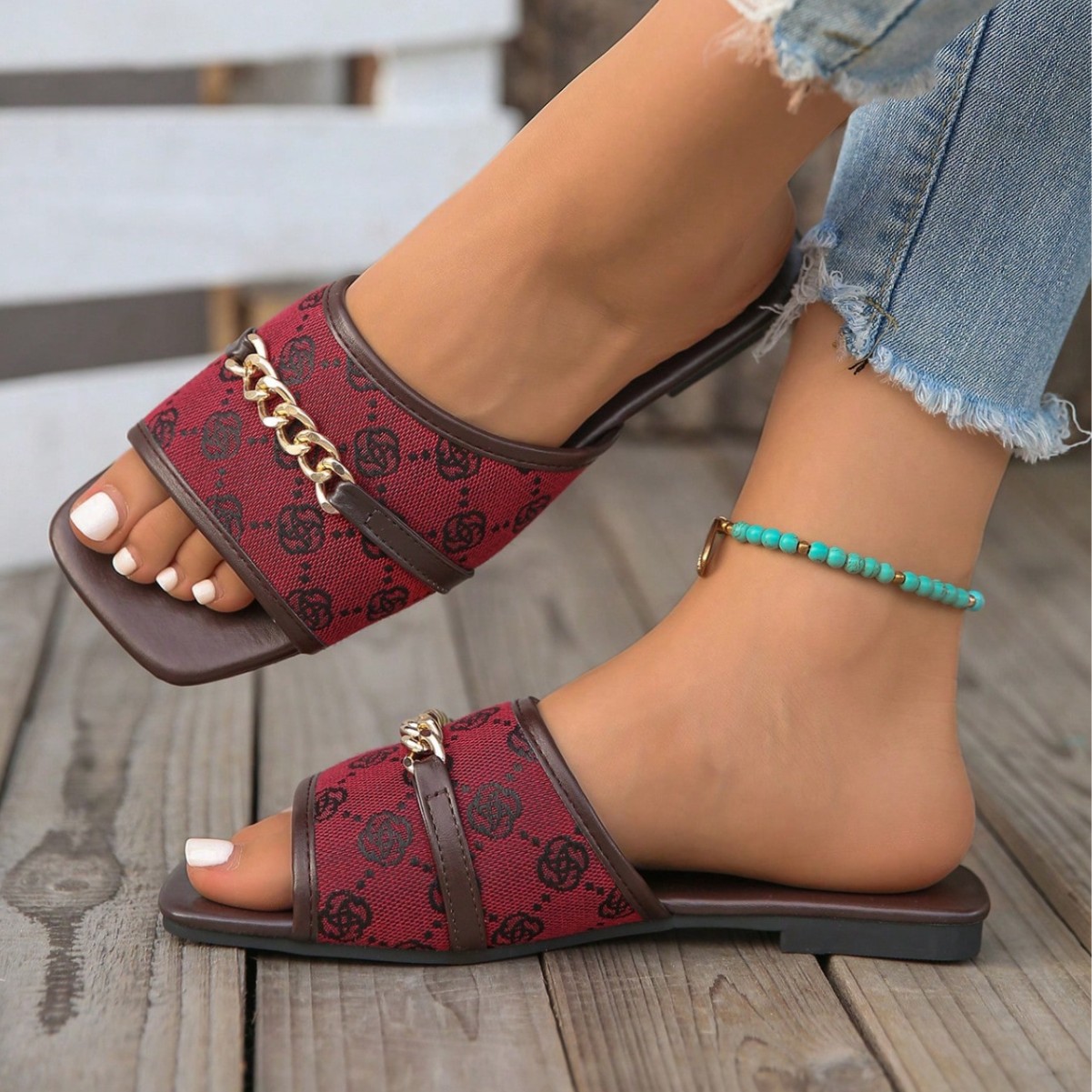 Designer new arrival womens slippers 2026 spring summer hit fashion high end metal buckle flat sandals lightweight and comfortable sizes 36-43 free sh