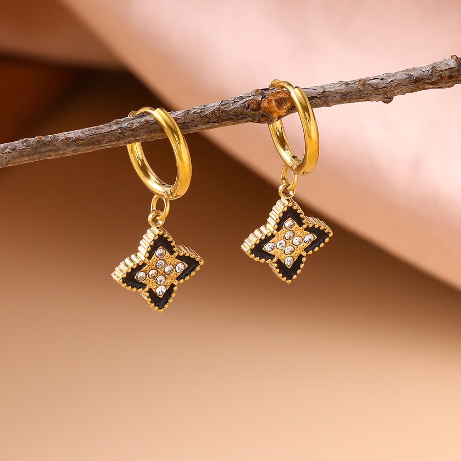 Exclusive cross-border geometric micro-inlaid zircon four-leaf clover earrings, niche high-end light luxury style stainless steel oil-drip earrings - view 4