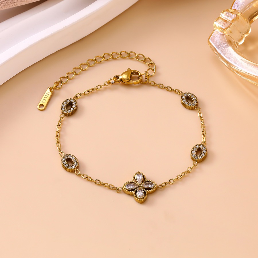 European and American ins trend light luxury high-end four-leaf clover zircon bracelet for women, stainless steel full diamond jewelry, cross-border s - view 3