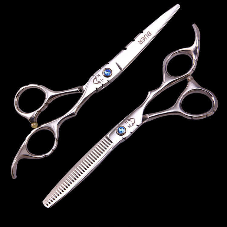 Hair scissors make smooth, seamless, thin and fragmented cuts. They are also suitable for trimming and cutting teeth. L260617