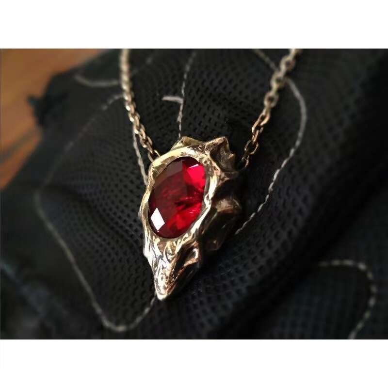 Minimalist Pendant Necklace Tiny CZ Crystal 18K Gold Plated Women Daily Original Devil May Cry Dante's Talisman Pendant Necklace Retro Uniqu